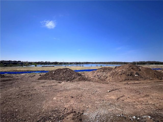 1622 Hanover Lane, Raymore, MO 64083