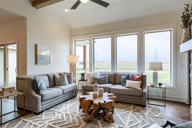 1622 Hanover Lane, Raymore, MO 64083