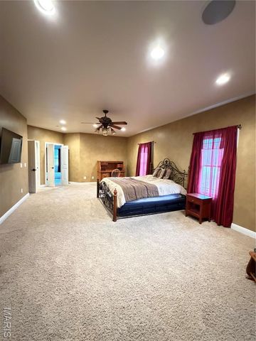 1327 Iron Gate, Greenville, IL 62246