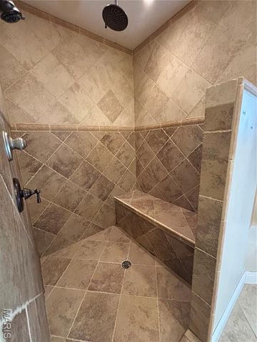 1327 Iron Gate, Greenville, IL 62246