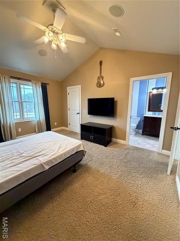 1327 Iron Gate, Greenville, IL 62246