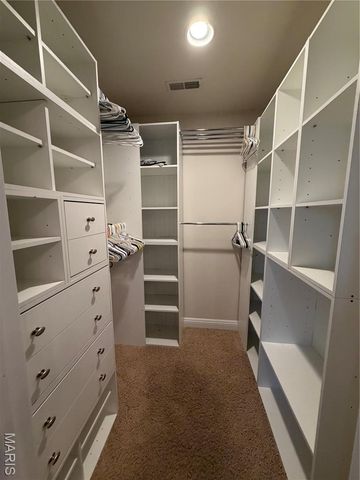 1327 Iron Gate, Greenville, IL 62246