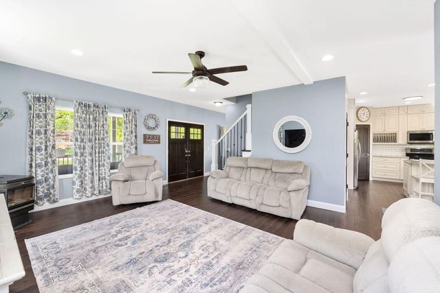 9939 Decoursey Pike, Latonia, KY 41015