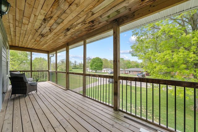 9939 Decoursey Pike, Latonia, KY 41015