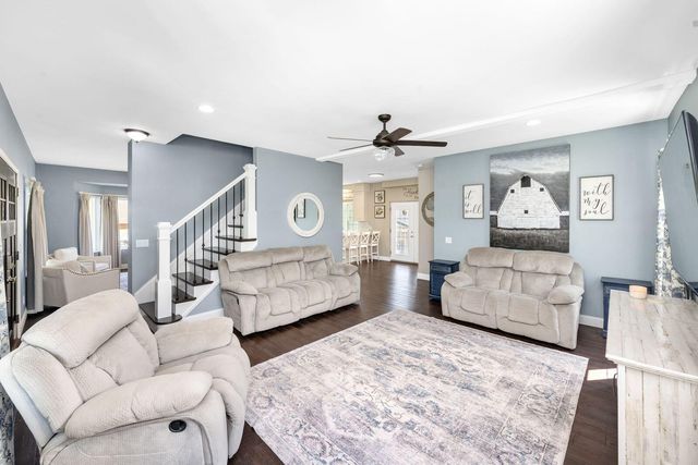 9939 Decoursey Pike, Latonia, KY 41015