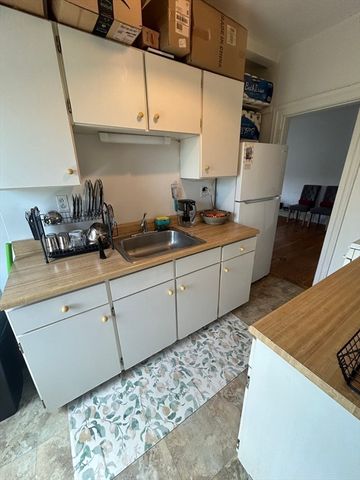 1666 Commonwealth Ave 65, Boston, MA 02135