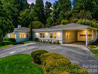 370 Orchard Circle, Laurel Park, NC 28739
