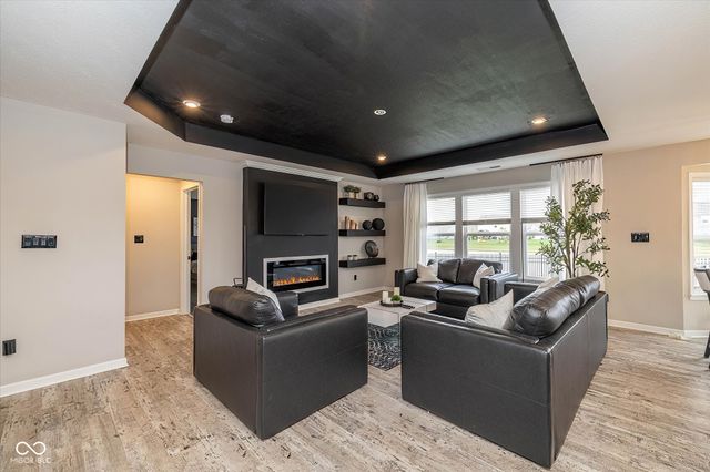 5509 Wood Spring Lane, Mccordsville, IN 46055