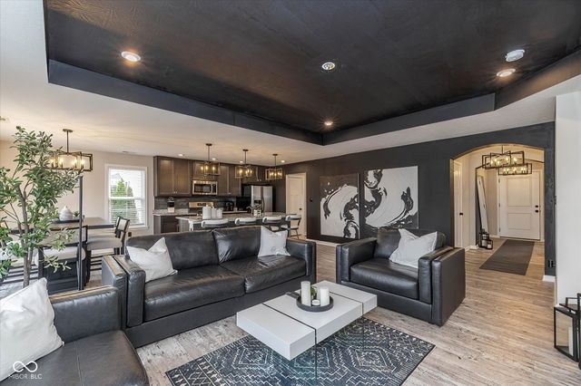 5509 Wood Spring Lane, Mccordsville, IN 46055