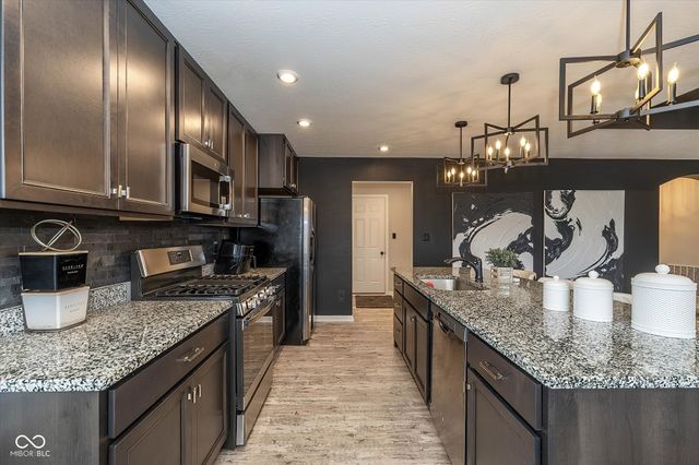 5509 Wood Spring Lane, Mccordsville, IN 46055