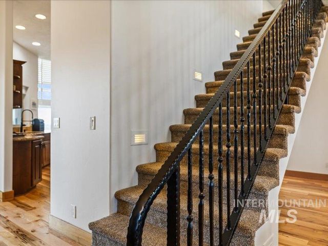 24746 Star Crest Ct, Middleton, ID 83644