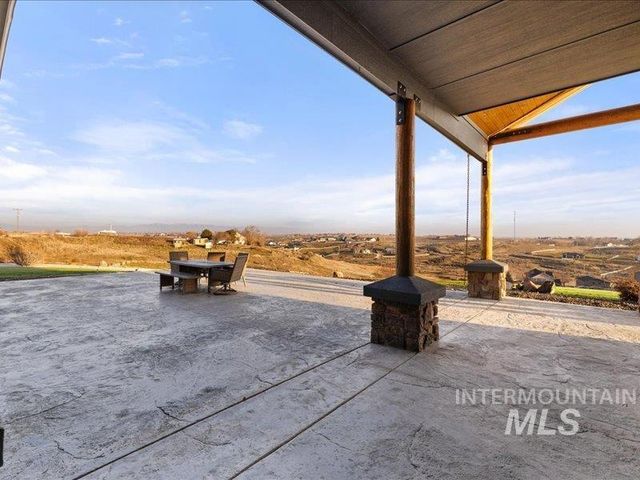 24746 Star Crest Ct, Middleton, ID 83644