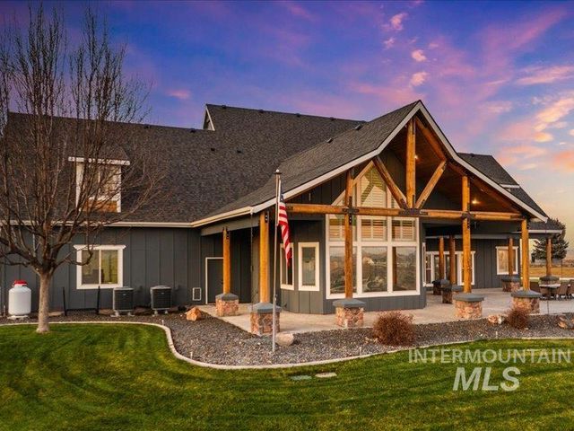 24746 Star Crest Ct, Middleton, ID 83644