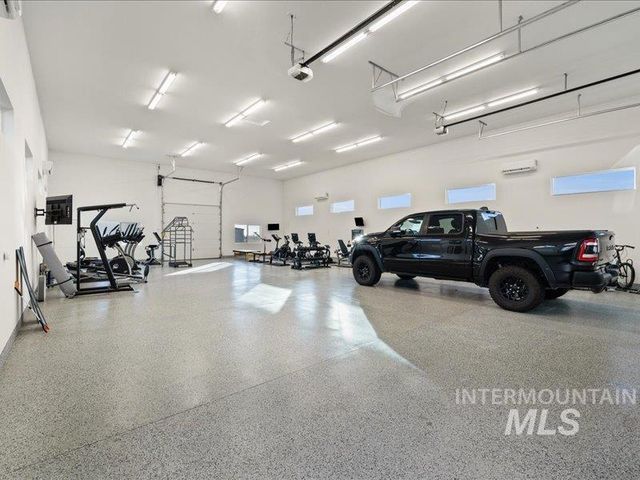 24746 Star Crest Ct, Middleton, ID 83644