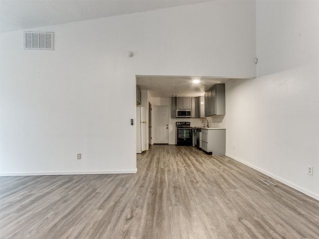 704 NW 137th Street, Edmond, OK 73013