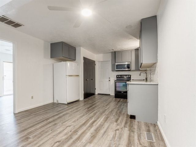 704 NW 137th Street, Edmond, OK 73013