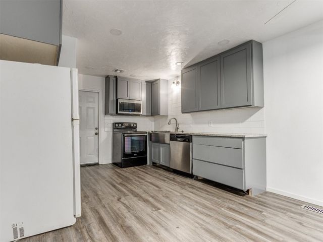 704 NW 137th Street, Edmond, OK 73013