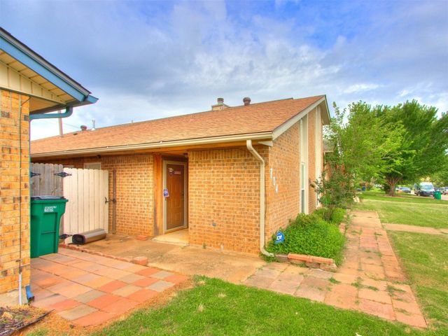 704 NW 137th Street, Edmond, OK 73013