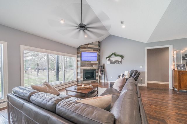 840 Horace Bonds Road, Livingston, TX 77351