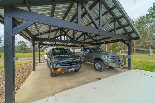 840 Horace Bonds Road, Livingston, TX 77351