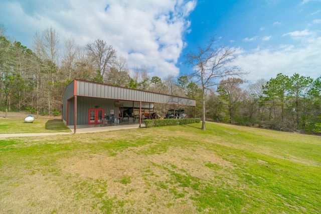 840 Horace Bonds Road, Livingston, TX 77351