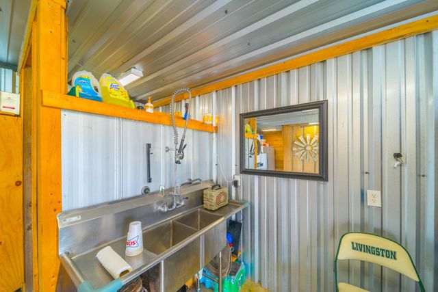 840 Horace Bonds Road, Livingston, TX 77351