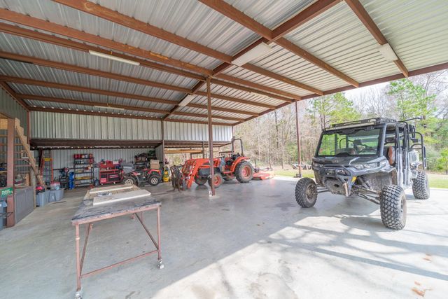 840 Horace Bonds Road, Livingston, TX 77351