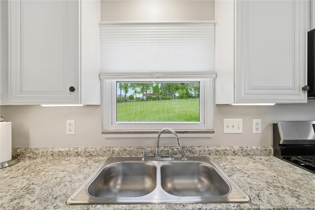 832 Rebecca St, North Huntingdon, PA 15642