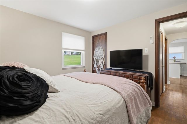 832 Rebecca St, North Huntingdon, PA 15642
