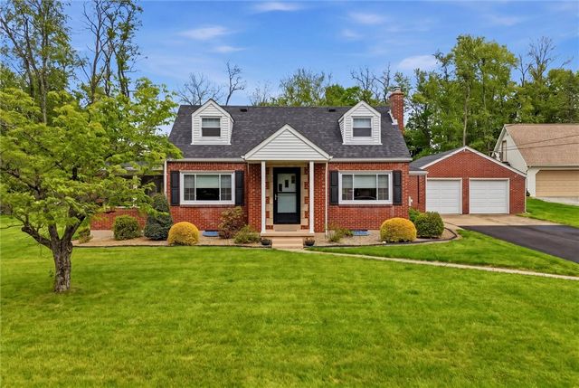 832 Rebecca St, North Huntingdon, PA 15642