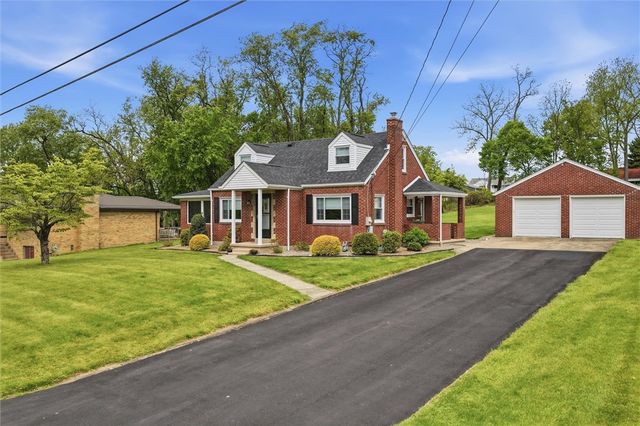 832 Rebecca St, North Huntingdon, PA 15642