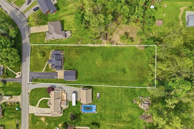 832 Rebecca St, North Huntingdon, PA 15642