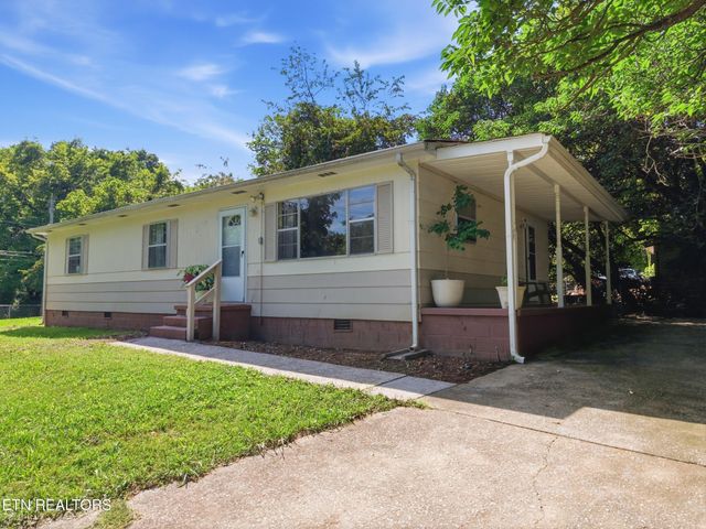 3401 McDonald Rd, Knoxville, TN 37914