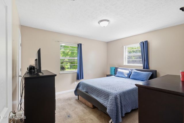 3401 McDonald Rd, Knoxville, TN 37914