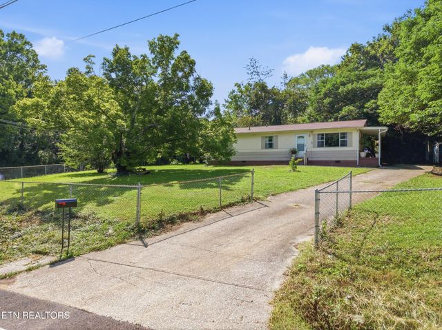 3401 McDonald Rd, Knoxville, TN 37914