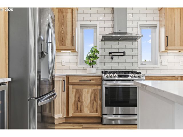 5911 Sw BRIAR PATCH Ln, Wilsonville, OR 97070