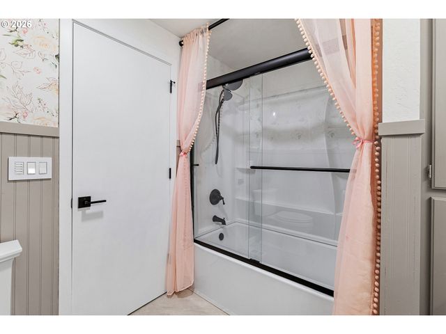 5911 Sw BRIAR PATCH Ln, Wilsonville, OR 97070