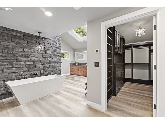 5911 Sw BRIAR PATCH Ln, Wilsonville, OR 97070