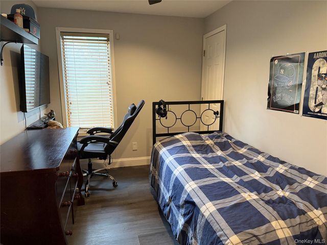 3 Chuck Court, Port Jefferson, NY 11777
