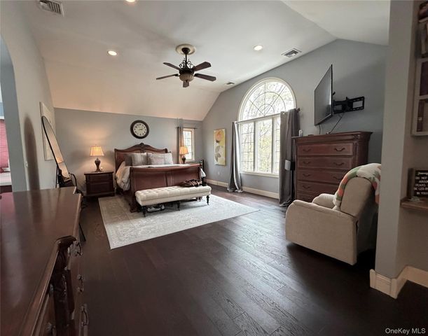 3 Chuck Court, Port Jefferson, NY 11777