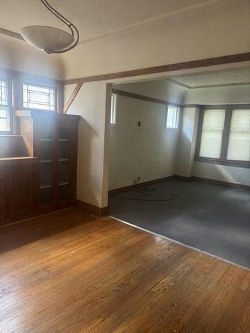 2740 N 56th STREET, Milwaukee, WI 53210