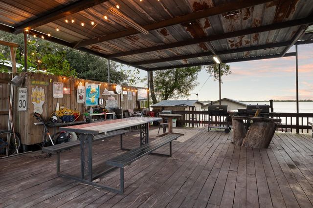 8526 Lago Vista Drive, Edcouch, TX 78538