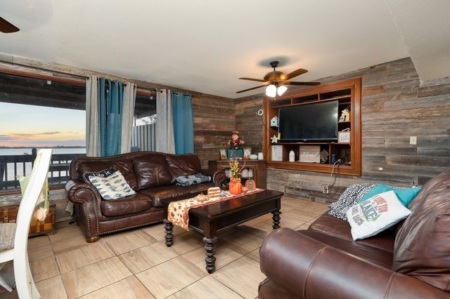 8526 Lago Vista Drive, Edcouch, TX 78538