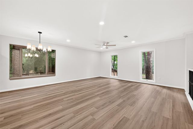 2 Kittiwake Court, Spring, TX 77380