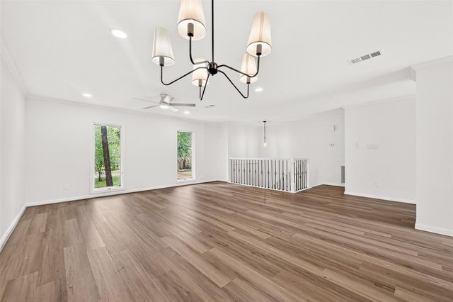 2 Kittiwake Court, Spring, TX 77380