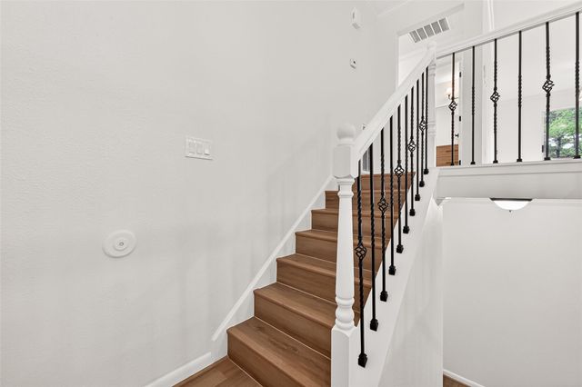 2 Kittiwake Court, Spring, TX 77380