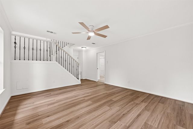 2 Kittiwake Court, Spring, TX 77380