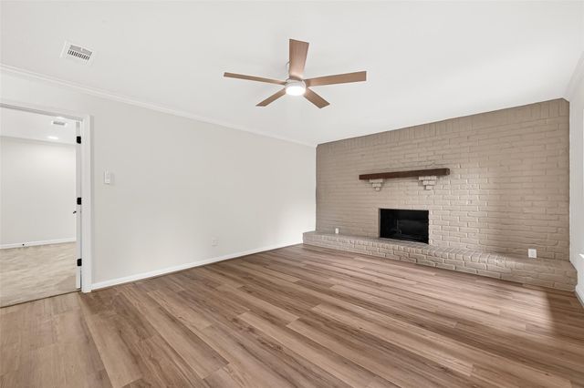 2 Kittiwake Court, Spring, TX 77380