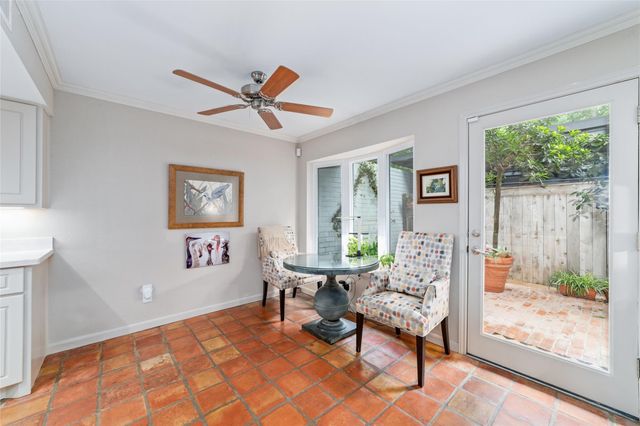 8936 Chatsworth Drive, Houston, TX 77024