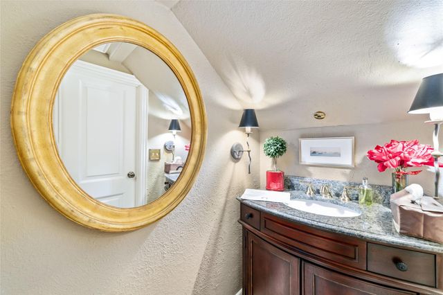 8936 Chatsworth Drive, Houston, TX 77024